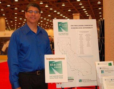 Simi Valley Council Member Glen Becerra at the 2011 League of California Cities Annual Confernce Image of City of Simi Valley